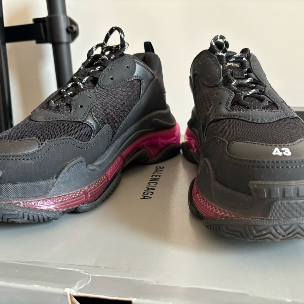 Balenciaga Triple S Sneakers Black/Plum - Picture 8 of 12